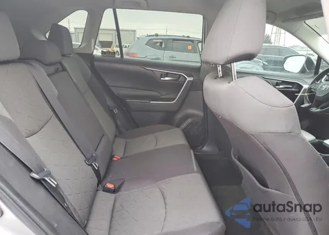 2022 Toyota Rav4 Xle z USA, uszkodzony, nr VIN 2T3RWRFV3NW133545